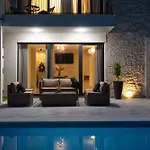 Vila Designer Simone - Modern & Heritage Style With Office