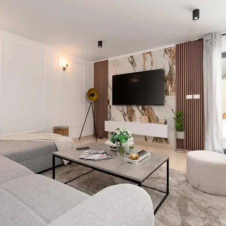 Designer Simone - Modern & Heritage Style With Office וילה Kringa