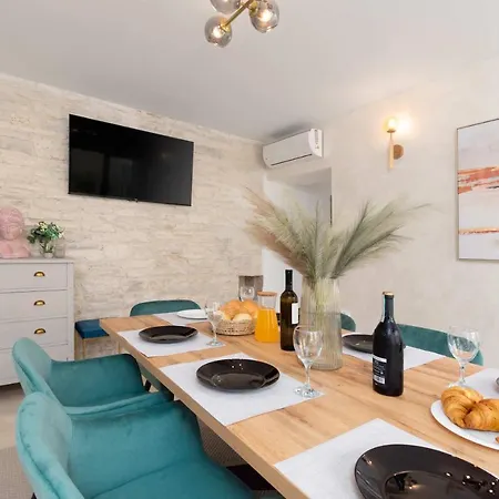 וילה Designer Simone - Modern & Heritage Style With Office Kringa