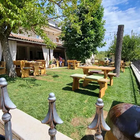 Designer Simone - Modern & Heritage Style With 30 M2 Pool * Kringa