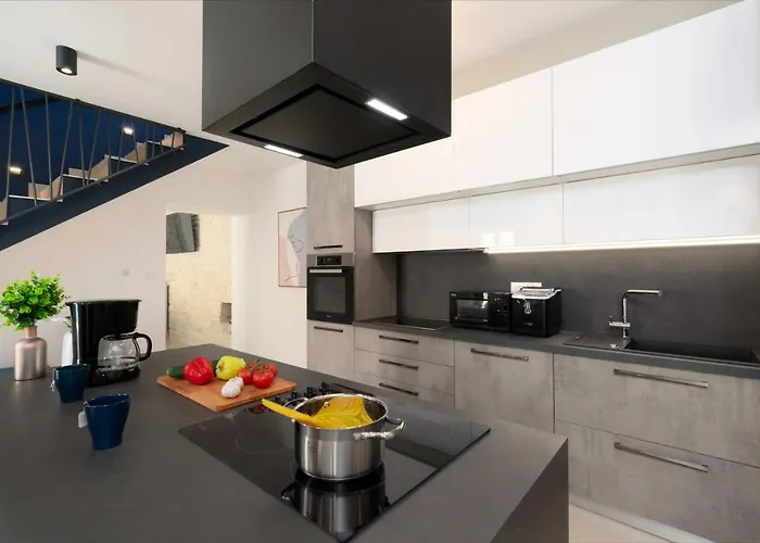 Vila Designer Simone - Modern & Heritage Style With Office *